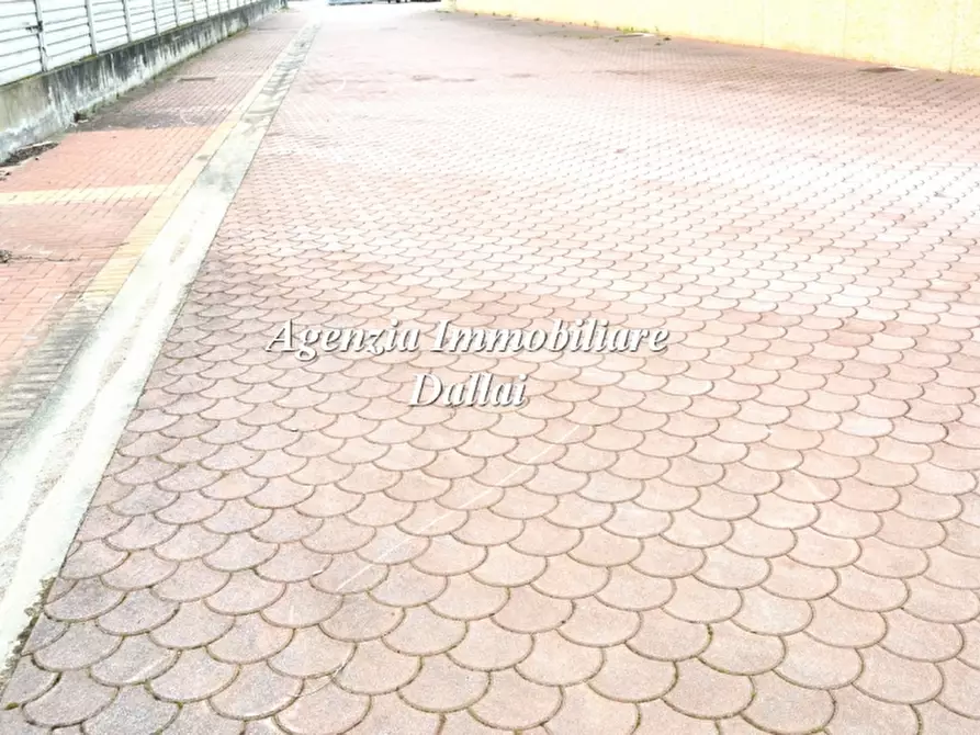 Immagine 2 di Capannone industriale in affitto  a Scarperia E San Piero