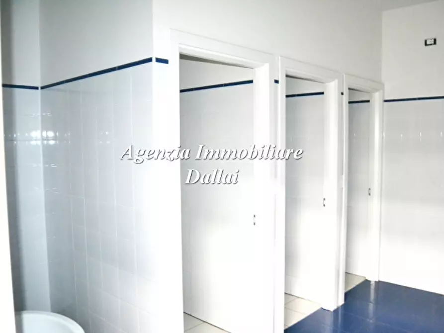 Immagine 18 di Capannone industriale in affitto  a Scarperia E San Piero