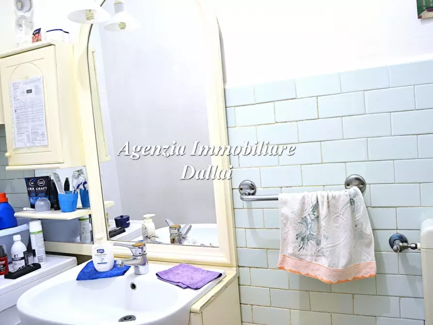 Immagine 27 di Appartamento in vendita  a Borgo San Lorenzo