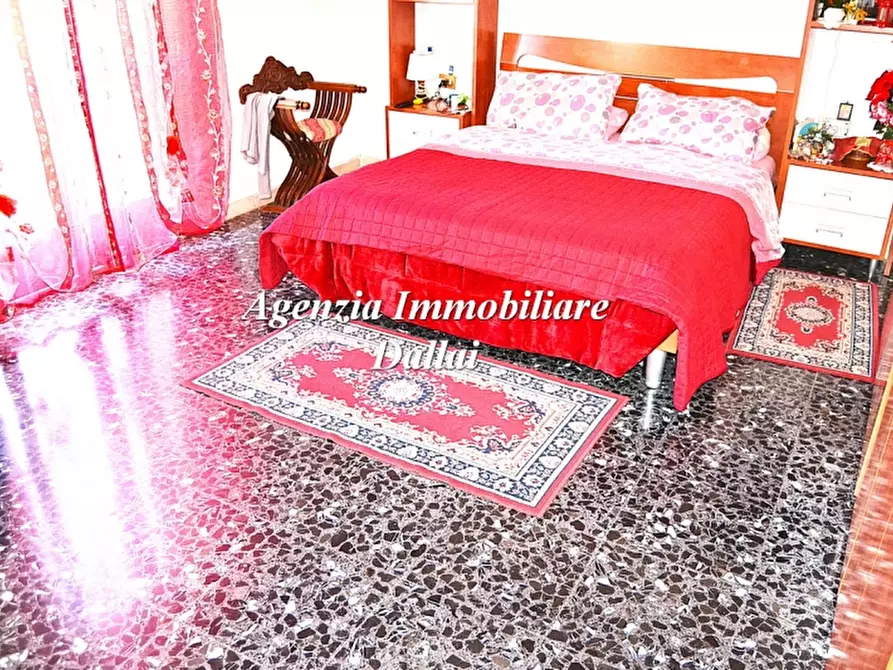 Immagine 31 di Appartamento in vendita  a Borgo San Lorenzo