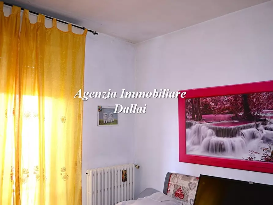 Immagine 30 di Appartamento in vendita  a Borgo San Lorenzo