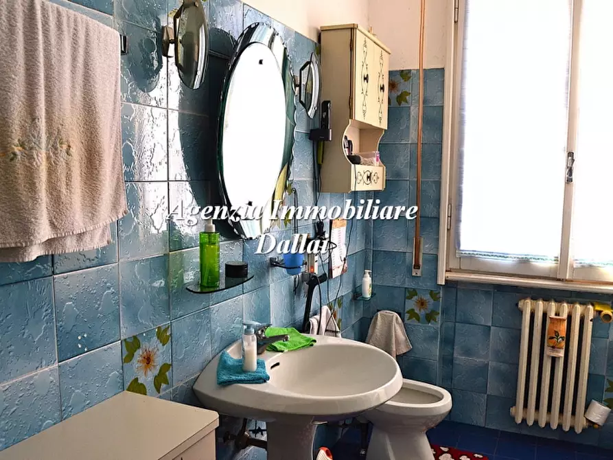 Immagine 10 di Appartamento in vendita  a Borgo San Lorenzo