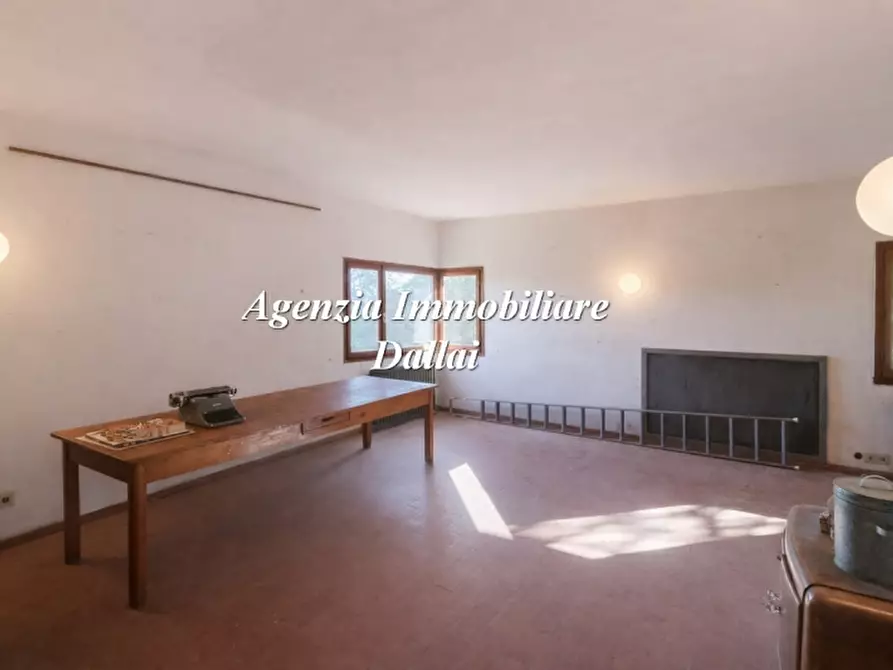 Immagine 10 di Appartamento in vendita  a Barberino Di Mugello