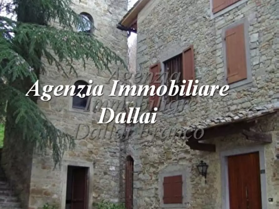 Immagine 3 di Villa in vendita  a Borgo San Lorenzo