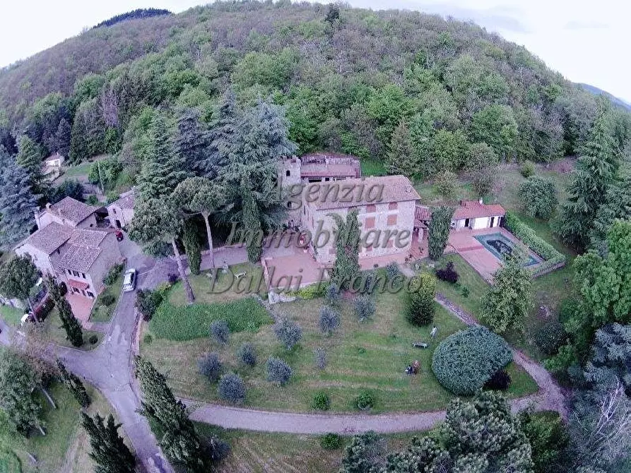 Immagine 35 di Villa in vendita  a Borgo San Lorenzo
