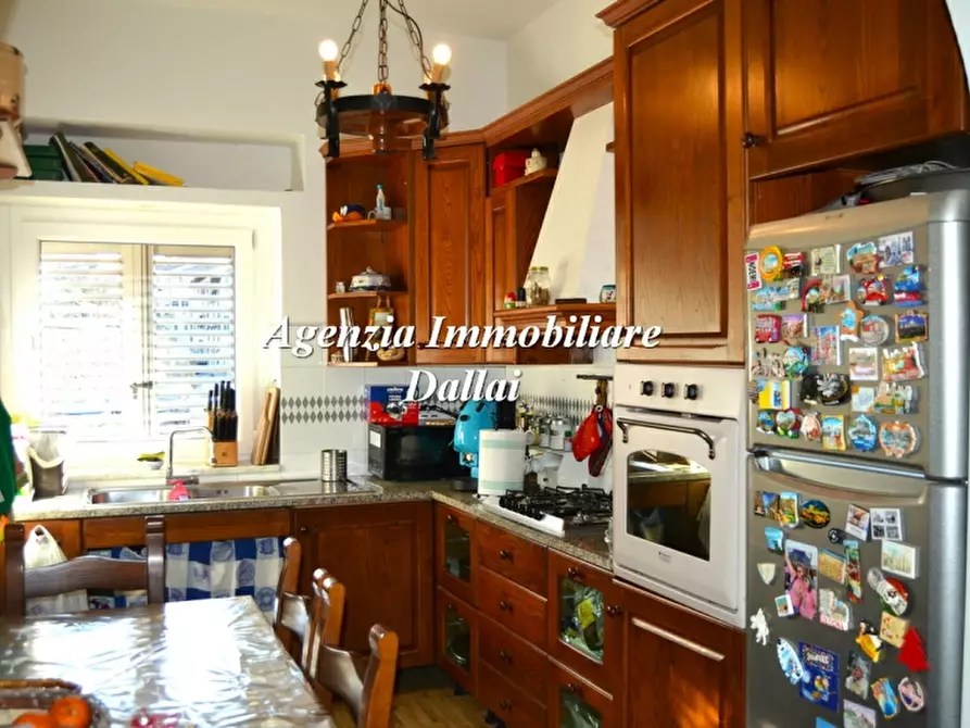 Immagine 6 di Casa bifamiliare in vendita  a Scarperia E San Piero