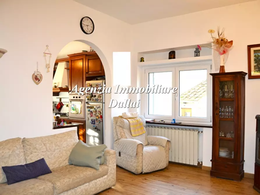 Immagine 3 di Casa bifamiliare in vendita  a Scarperia E San Piero