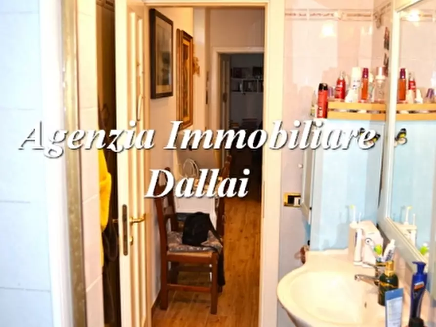 Immagine 13 di Casa bifamiliare in vendita  a Scarperia E San Piero