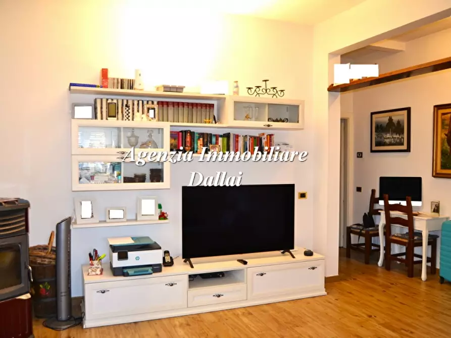 Immagine 5 di Casa bifamiliare in vendita  a Scarperia E San Piero