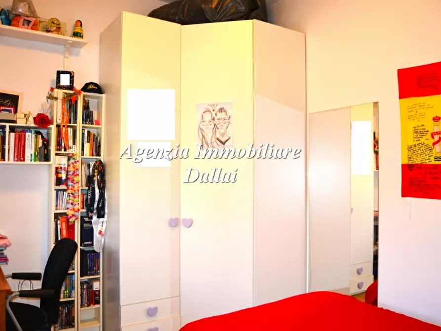 Immagine 10 di Casa bifamiliare in vendita  a Scarperia E San Piero