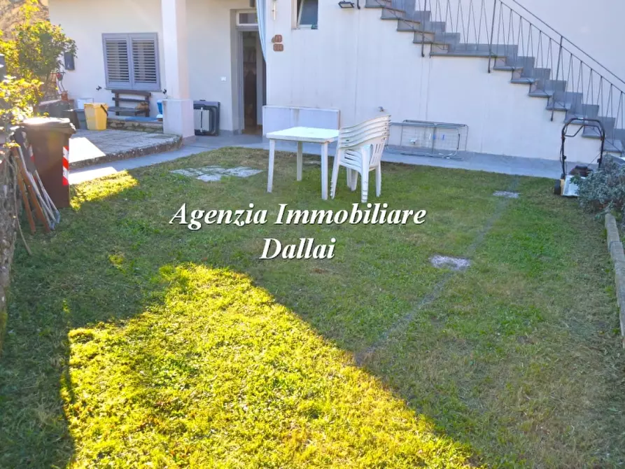 Immagine 2 di Casa bifamiliare in vendita  a Scarperia E San Piero