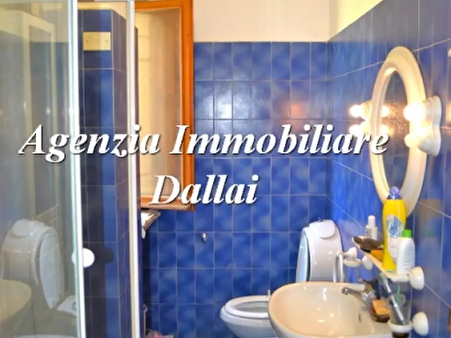 Immagine 19 di Villa in vendita  a Barberino Di Mugello