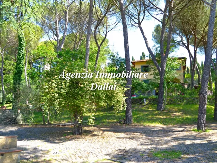 Immagine 23 di Villa in vendita  a Barberino Di Mugello