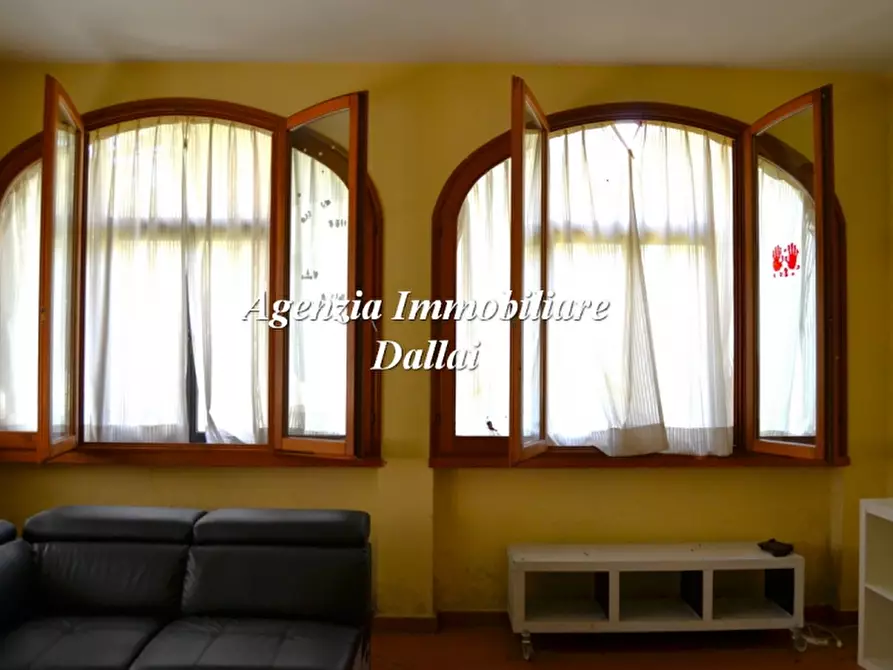 Immagine 29 di Villa in vendita  a Barberino Di Mugello