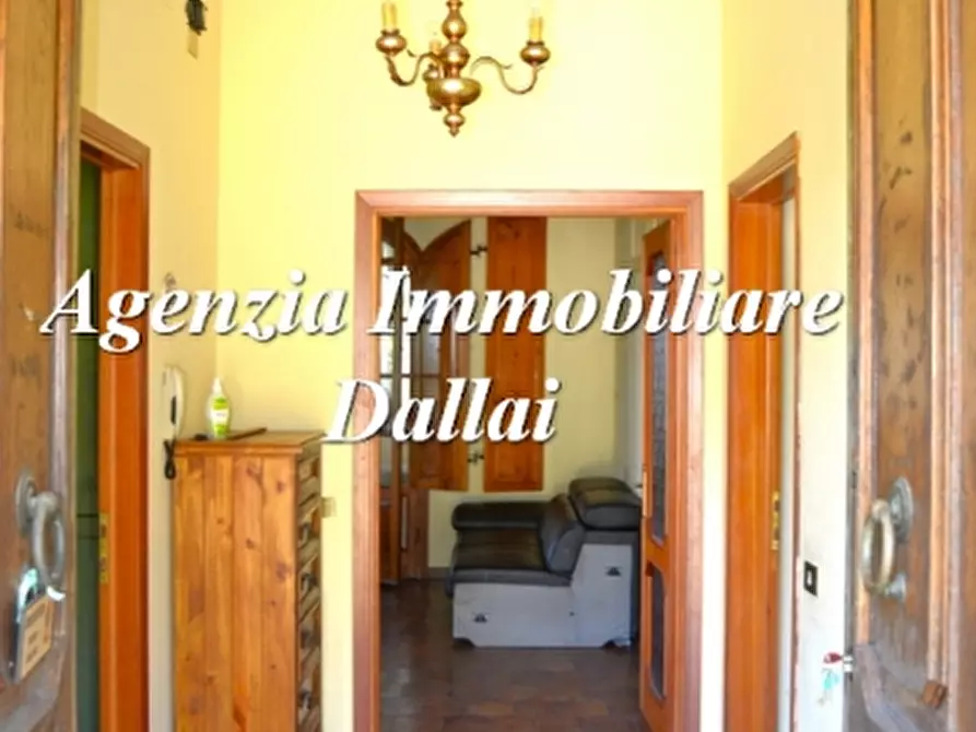 Immagine 35 di Villa in vendita  a Barberino Di Mugello