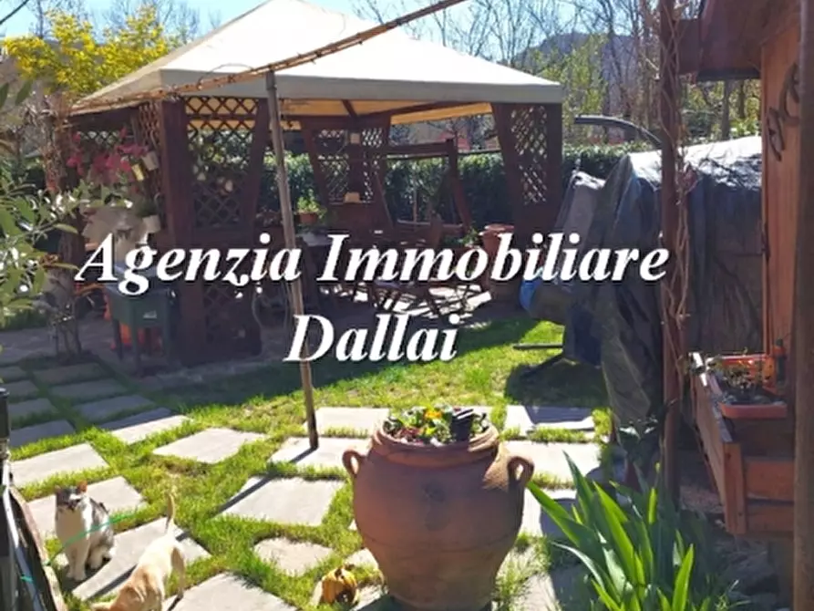 Immagine 2 di Villetta a schiera in vendita  a Scarperia E San Piero