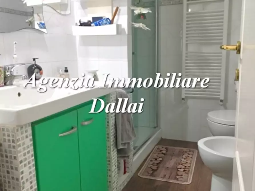 Immagine 9 di Villetta a schiera in vendita  a Scarperia E San Piero