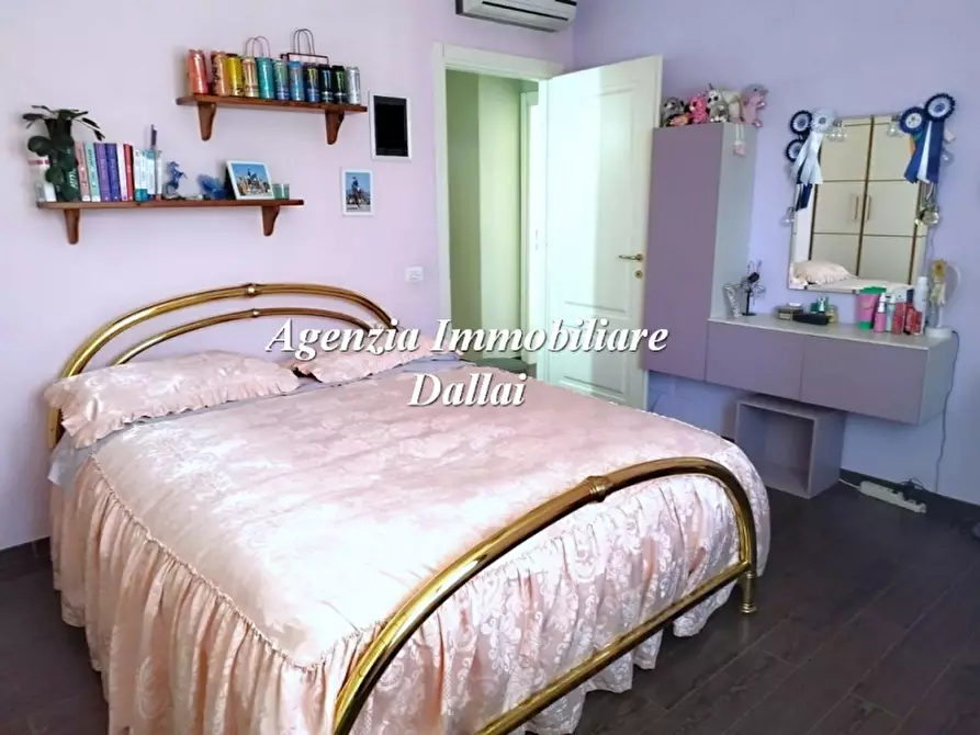 Immagine 8 di Villetta a schiera in vendita  a Scarperia E San Piero