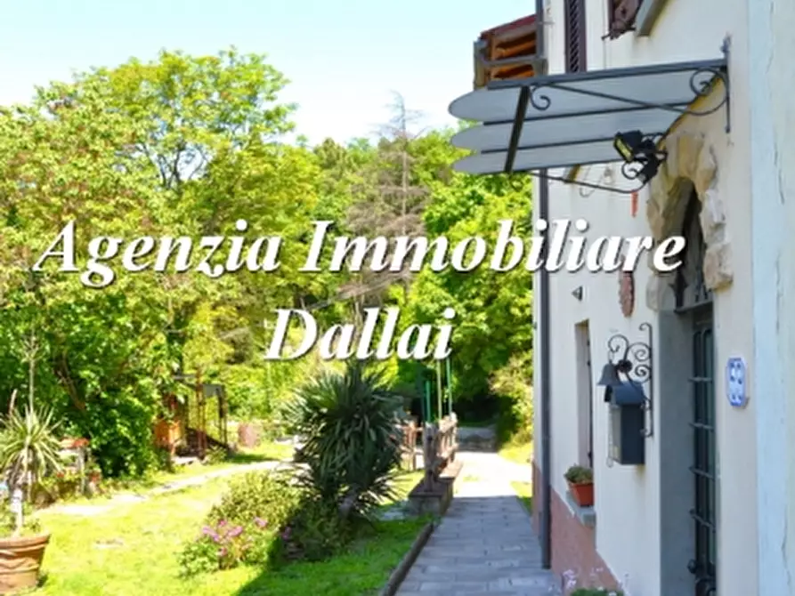 Immagine 3 di Casa colonica in vendita  a Scarperia E San Piero