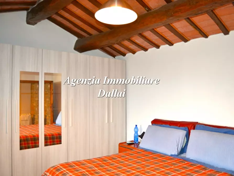 Immagine 15 di Casa colonica in vendita  a Scarperia E San Piero