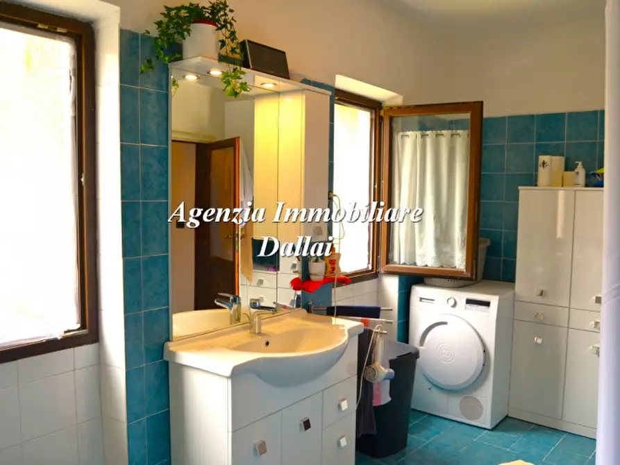 Immagine 24 di Casa colonica in vendita  a Scarperia E San Piero