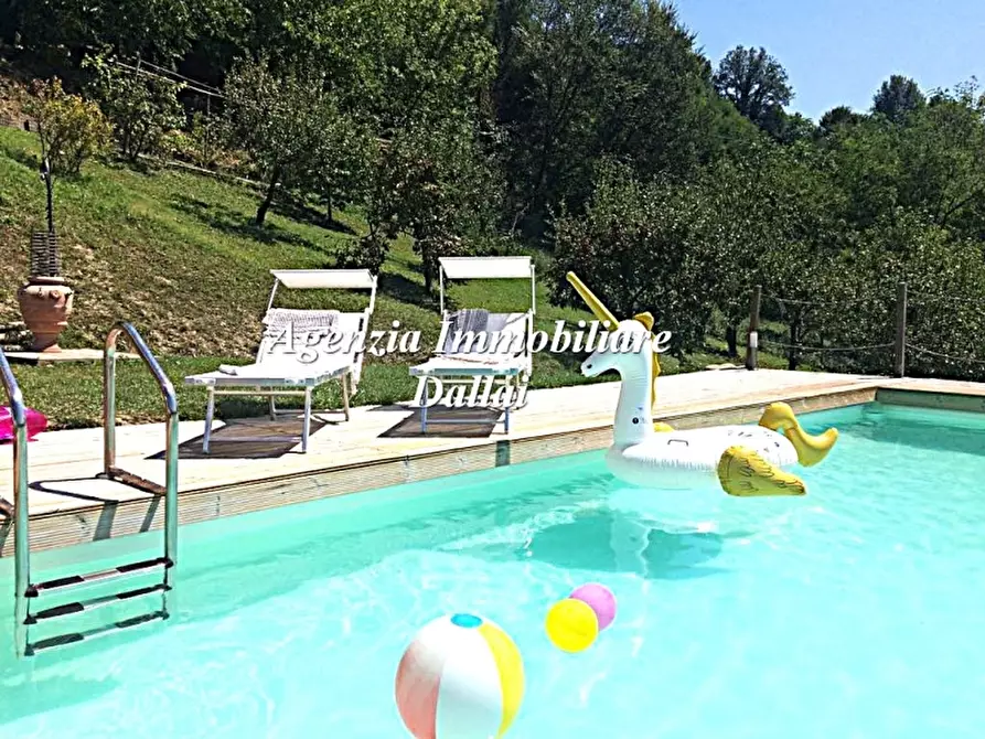 Immagine 1 di Rustico / casale in vendita  a Scarperia E San Piero