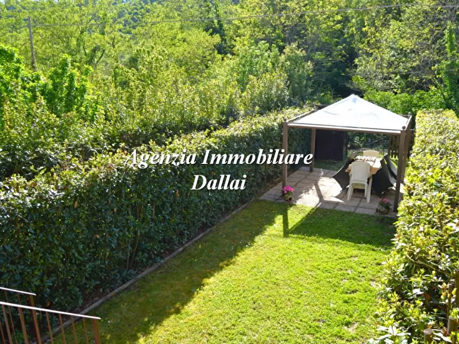 Immagine 1 di Casa indipendente in vendita  a Borgo San Lorenzo