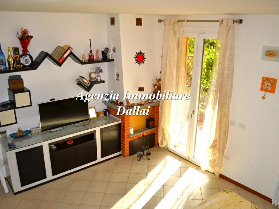 Immagine 3 di Casa indipendente in vendita  a Borgo San Lorenzo