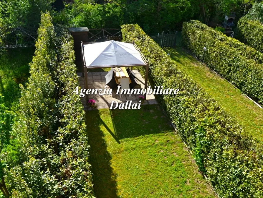 Immagine 27 di Casa indipendente in vendita  a Borgo San Lorenzo