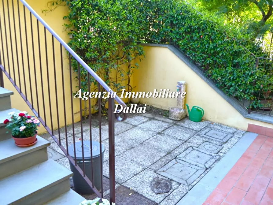 Immagine 37 di Casa indipendente in vendita  a Borgo San Lorenzo