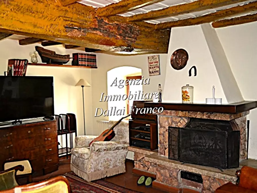 Immagine 17 di Casa colonica in vendita  a Scarperia E San Piero