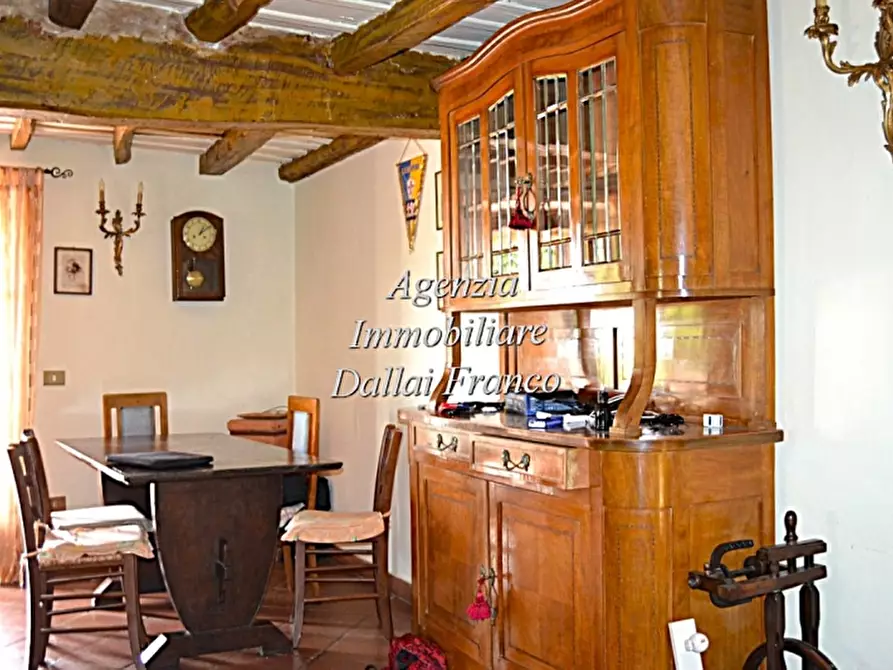 Immagine 22 di Casa colonica in vendita  a Scarperia E San Piero