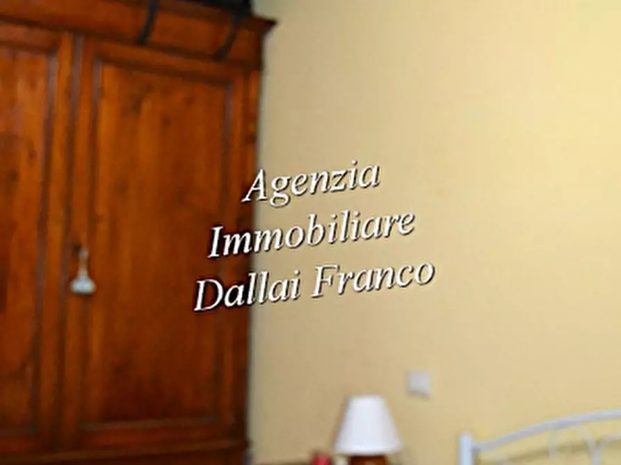 Immagine 30 di Casa colonica in vendita  a Scarperia E San Piero