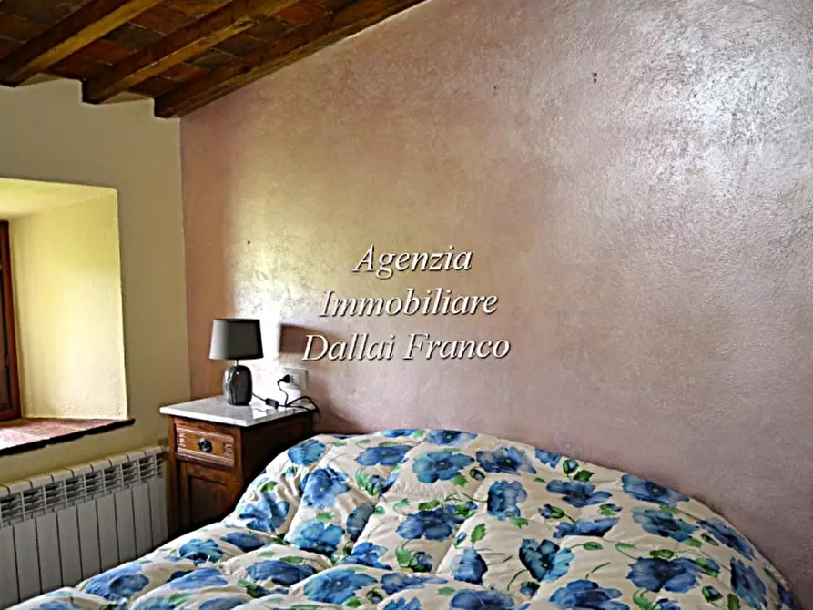 Immagine 28 di Casa colonica in vendita  a Scarperia E San Piero