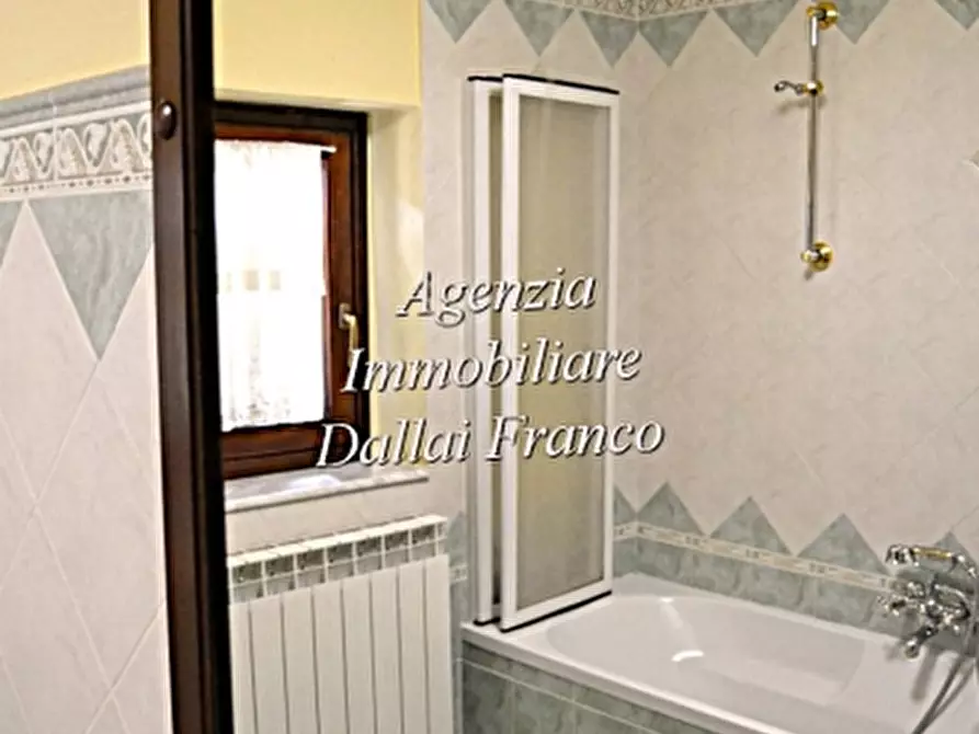 Immagine 33 di Casa colonica in vendita  a Scarperia E San Piero