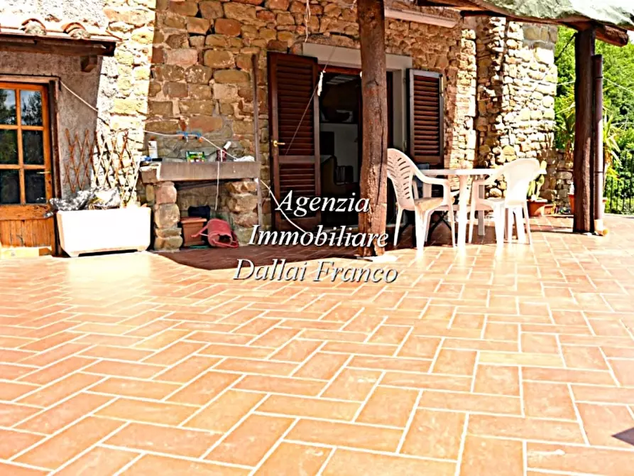 Immagine 3 di Casa colonica in vendita  a Scarperia E San Piero