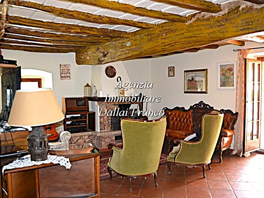 Immagine 38 di Casa colonica in vendita  a Scarperia E San Piero