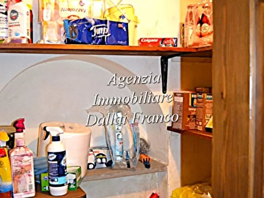 Immagine 40 di Casa colonica in vendita  a Scarperia E San Piero