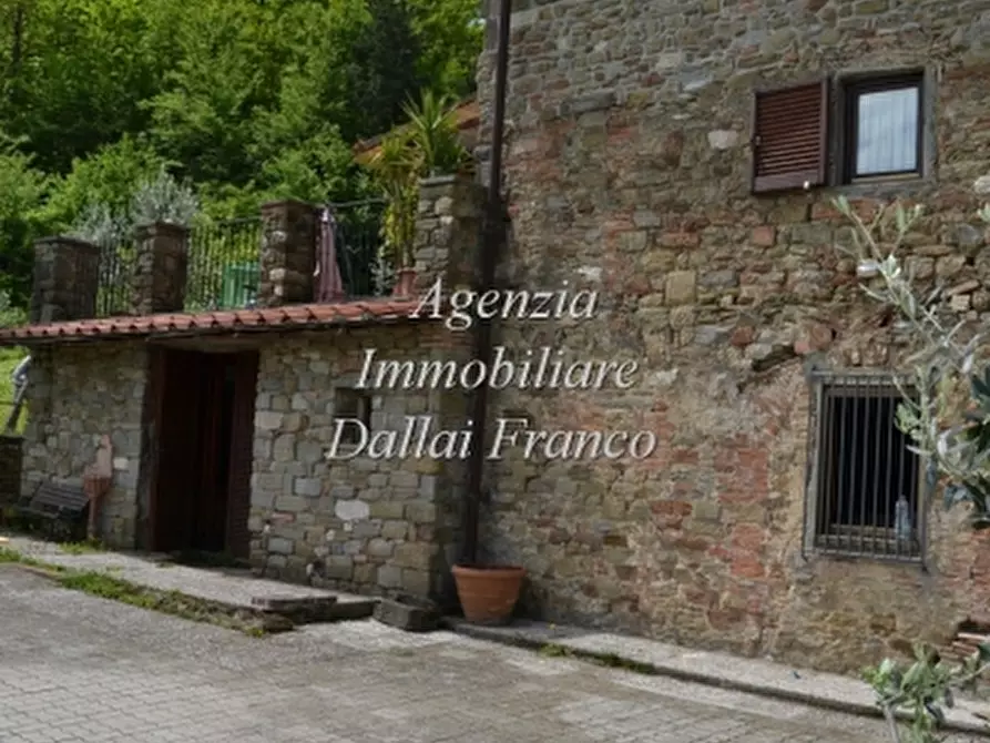 Immagine 40 di Casa colonica in vendita  a Scarperia E San Piero