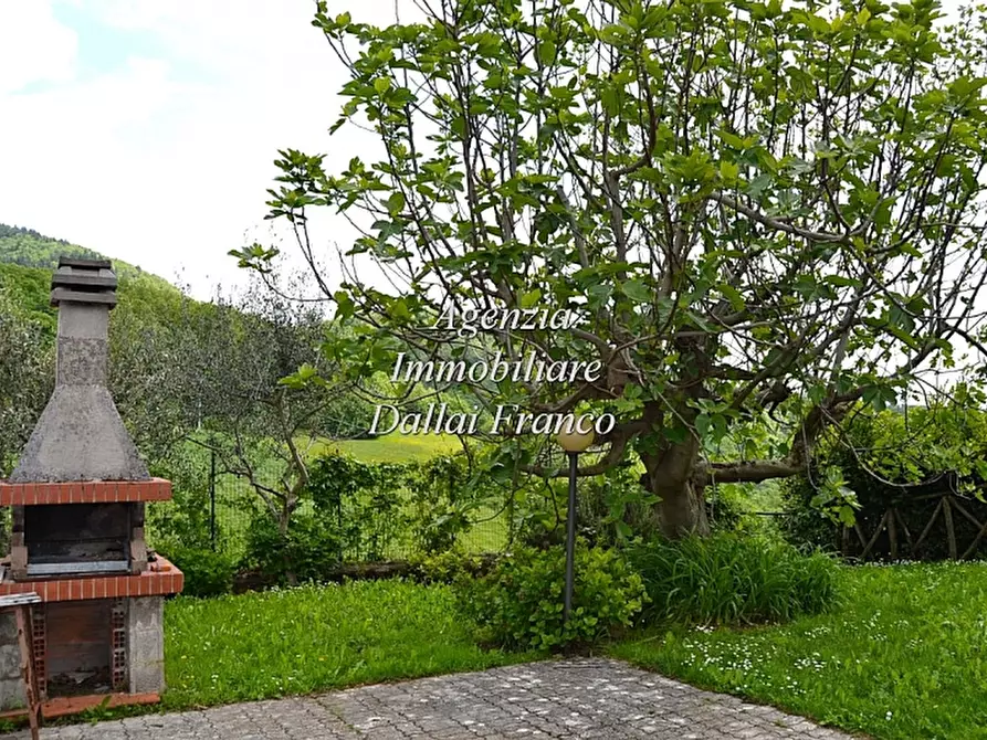 Immagine 6 di Casa colonica in vendita  a Scarperia E San Piero