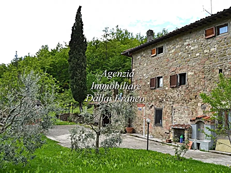 Immagine 8 di Casa colonica in vendita  a Scarperia E San Piero