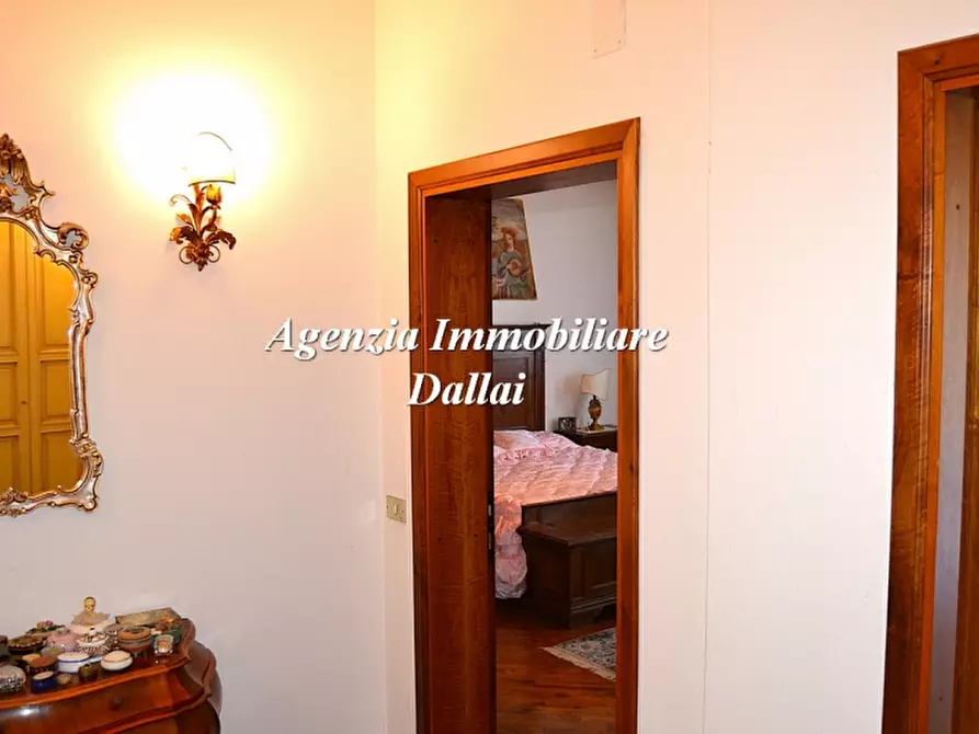 Immagine 29 di Villa in vendita  a Scarperia E San Piero