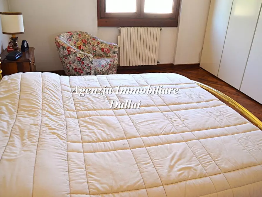 Immagine 35 di Villa in vendita  a Scarperia E San Piero