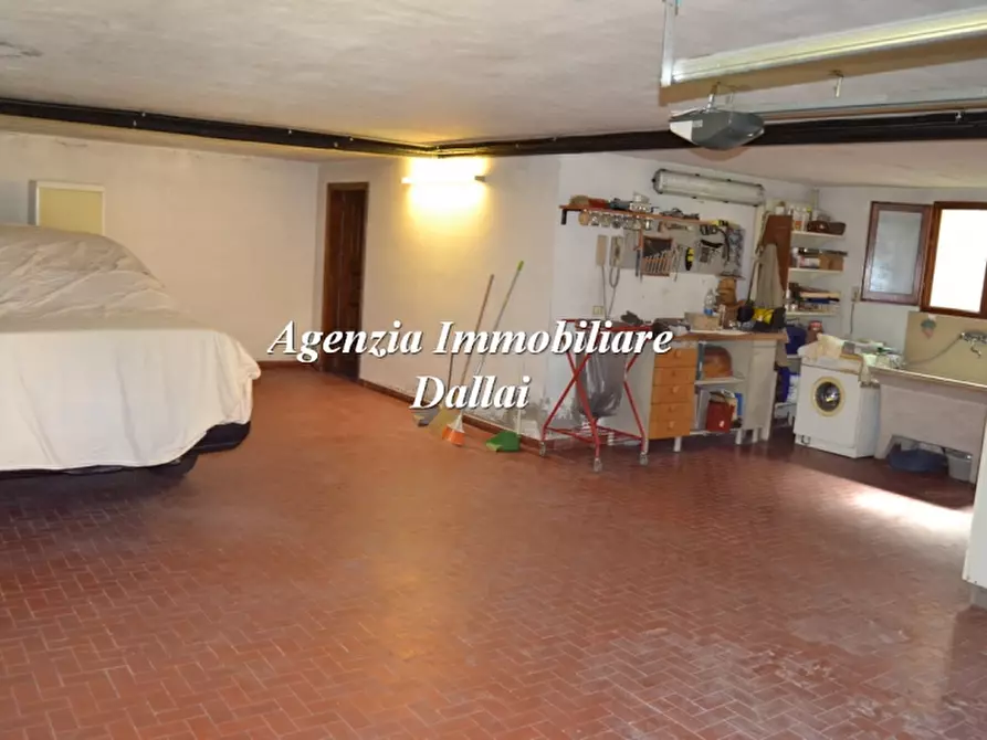 Immagine 37 di Villa in vendita  a Scarperia E San Piero