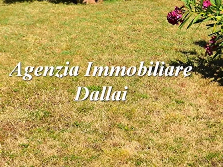 Immagine 39 di Villa in vendita  a Scarperia E San Piero