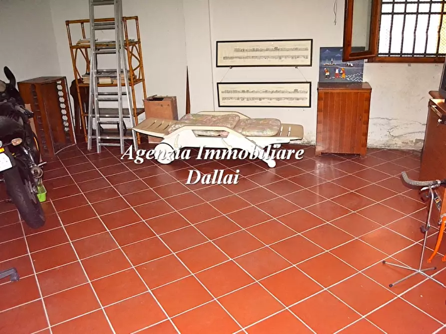 Immagine 38 di Villa in vendita  a Scarperia E San Piero