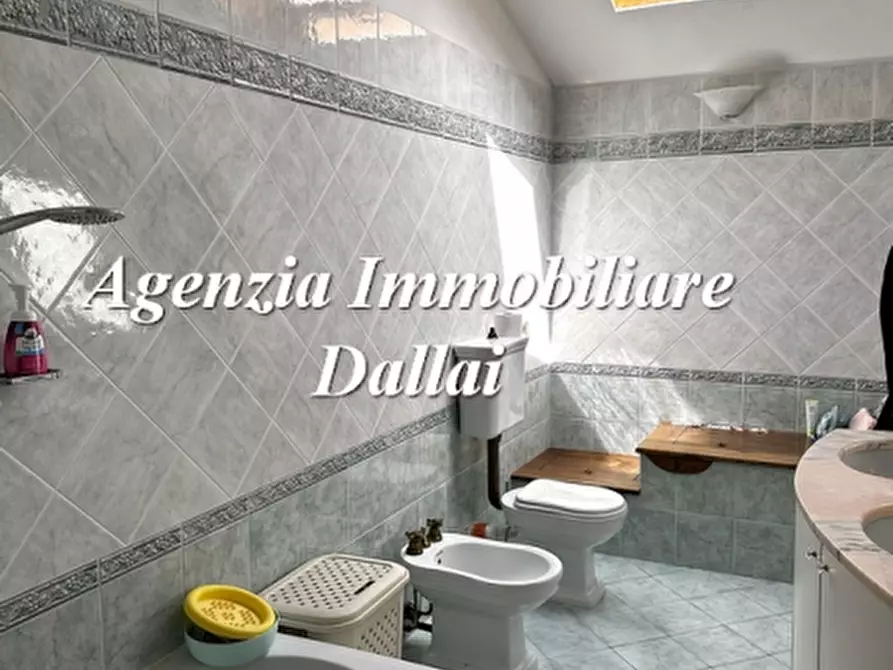 Immagine 18 di Terratetto in vendita  a Borgo San Lorenzo