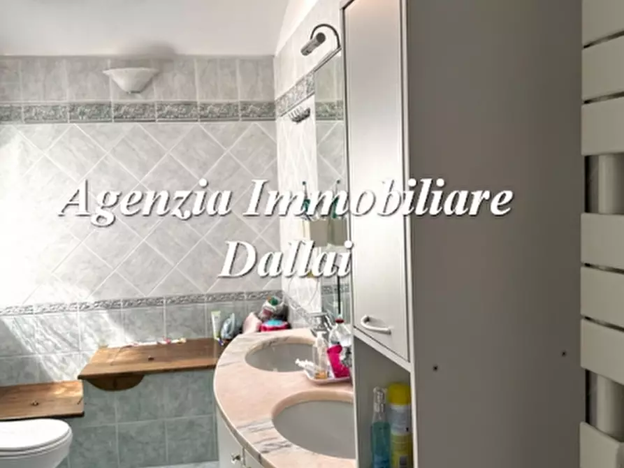 Immagine 17 di Terratetto in vendita  a Borgo San Lorenzo