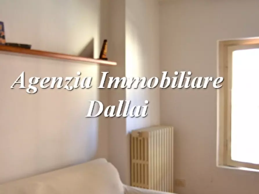 Immagine 8 di Negozio in vendita  a Scarperia E San Piero