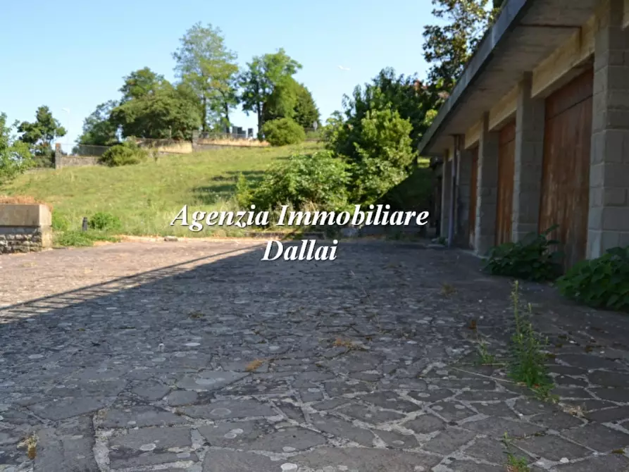 Immagine 40 di Villa in vendita  a Barberino Di Mugello